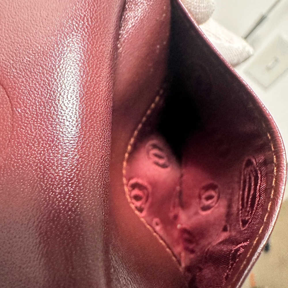 Cartier Burgundy Coin Pouch - Authentic - Picture 12 of 14
